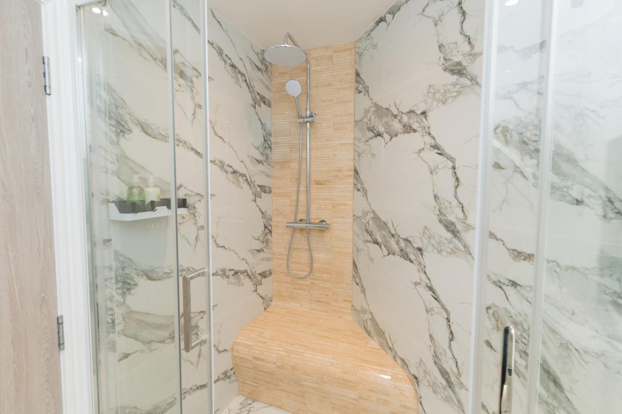 Ferienwohnung Luxurious 2 Bed Birmingham House Free Parking - Sleeps 6 Exterior foto