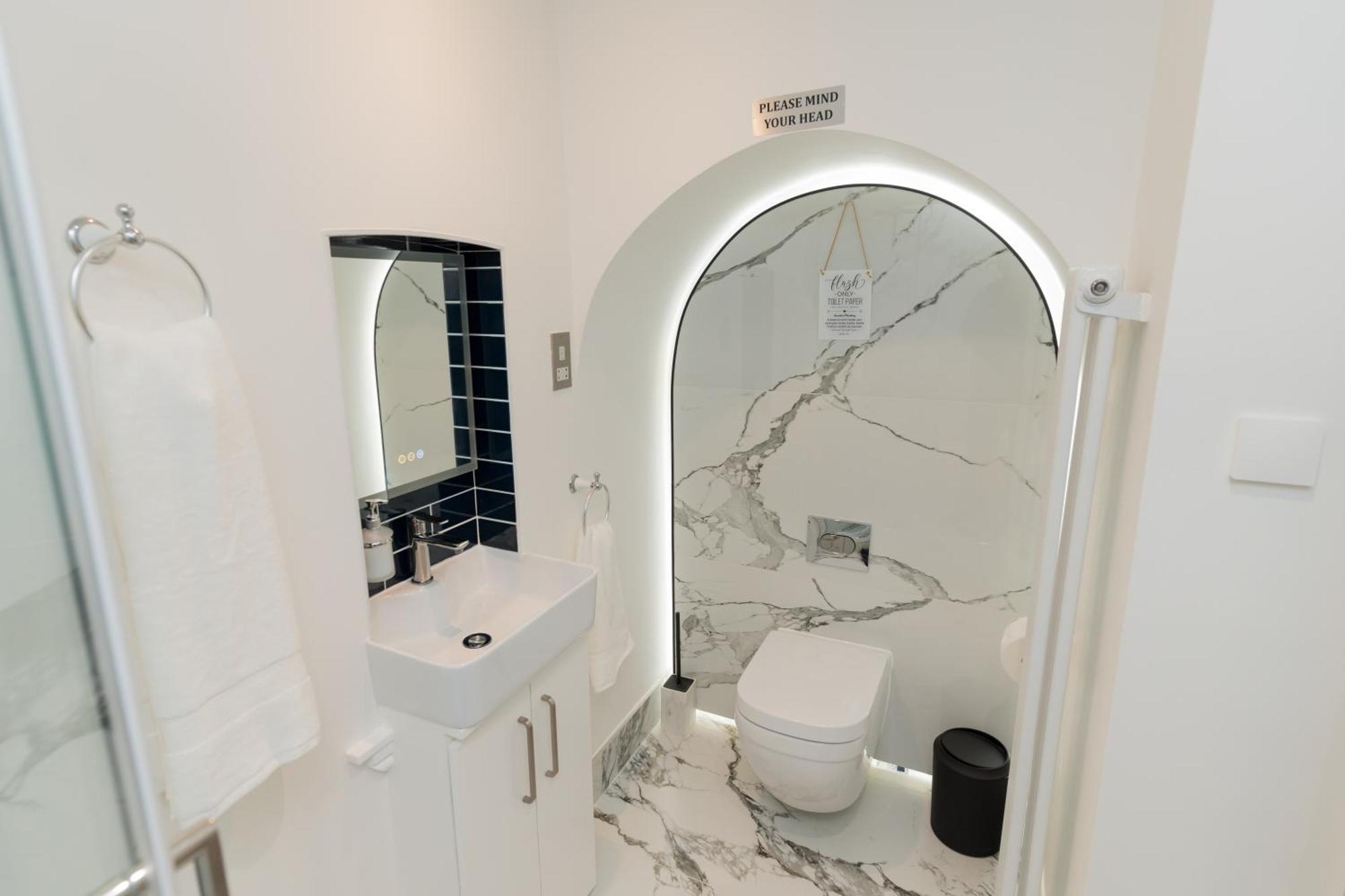 Ferienwohnung Luxurious 2 Bed Birmingham House Free Parking - Sleeps 6 Exterior foto